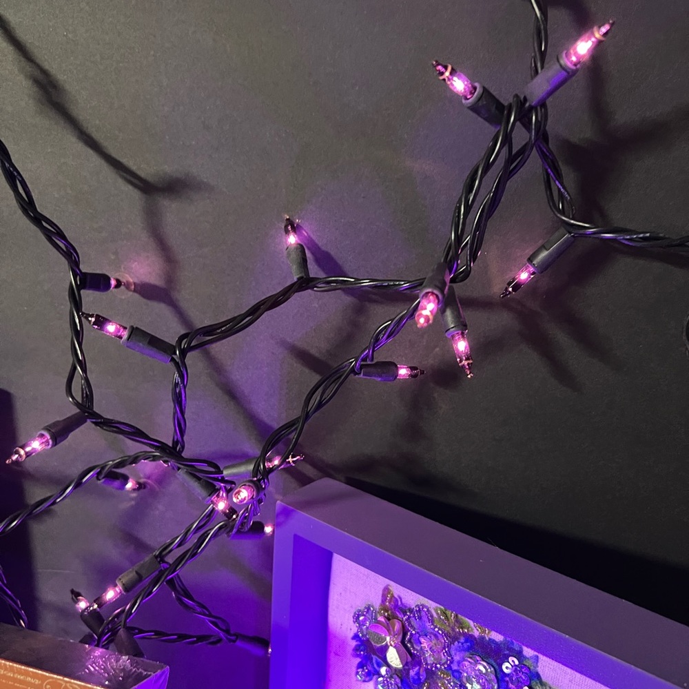 Fun Spooky decor bundle! - Picture 7 of 10